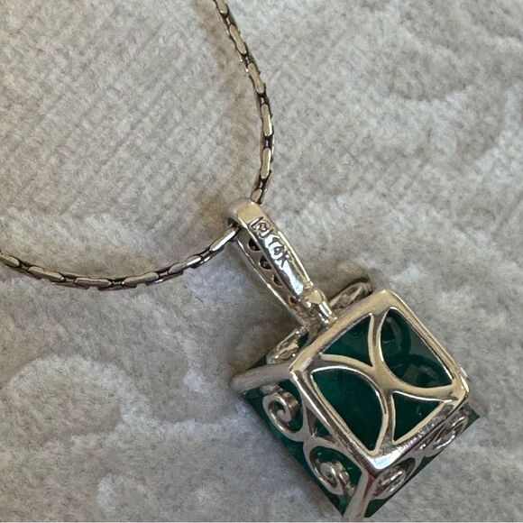 Lab-Created Square Emerald and Diamonds Necklace 14kt white gold - Picture 6 of 10